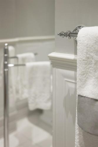 DD Luxury House - image 8