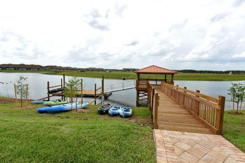 6 bedroom 4 suites 5 minutes from Disney parks - image 7