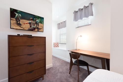 Sweet home with private pool near Disney