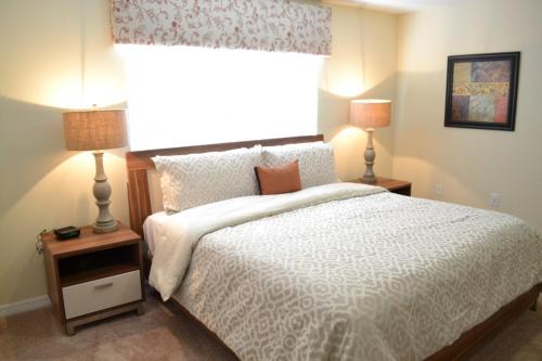 Beautiful 4 bedroom villa close to Disney - main image