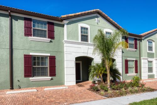 Brand new 5 bedroom villa at Solterra - image 5
