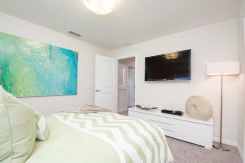 Luxury 5 Bedrooms villa at Storey Lake - image 3