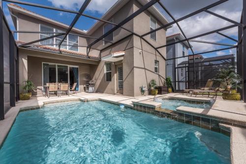 Spacious 5 bedroom villa - Paradise Palms Resort - image 4