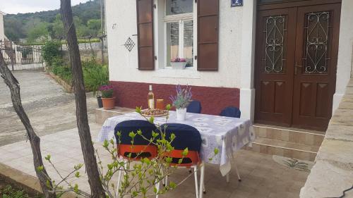  House Milevoj in Koromačno