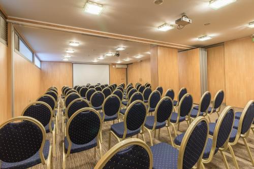 Hotel Colon Rambla - image 13