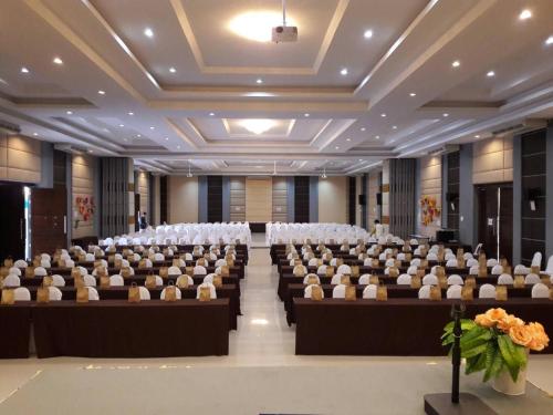S-Tawan Hotel & Convention S-Tawan Hotel & Convention