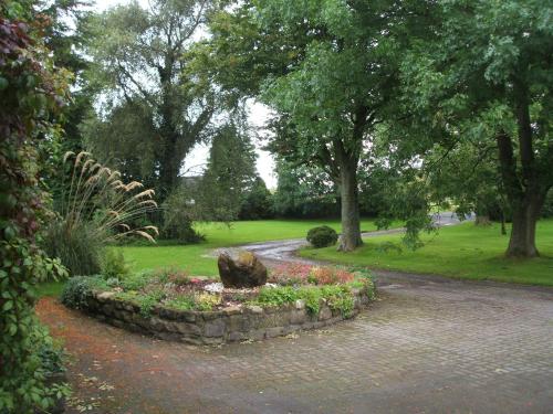 Green Bank Farmhouse - image 3