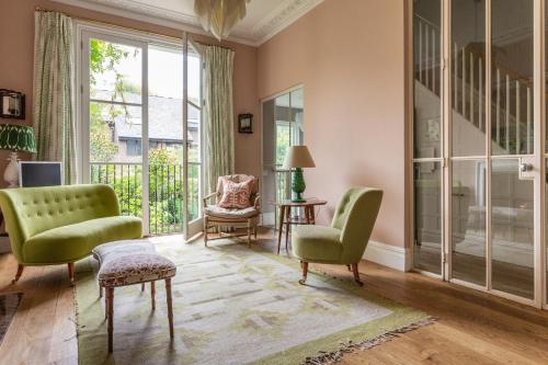 Aldridge Road Villas II by Onefinestay