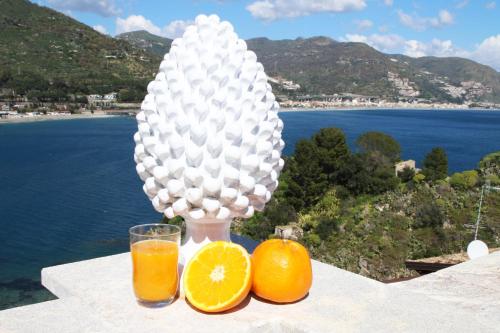 Panoramic Apartments Taormina Mazzarò - image 10