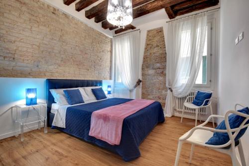 Charming Castello Apartments by Wonderful Italy, Венеция