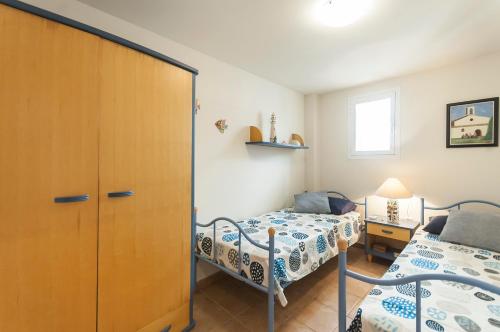 Lets Holidays Codolar 2 apartment - image 3