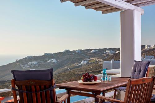  Faros Armenistis Villa Sleeps 6 Pool WiFi T780781 in Fanari