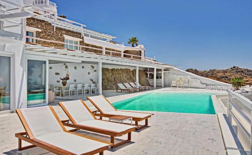 Faros Armenistis Villa Sleeps 16 Pool Air Con WiFi in Fanari