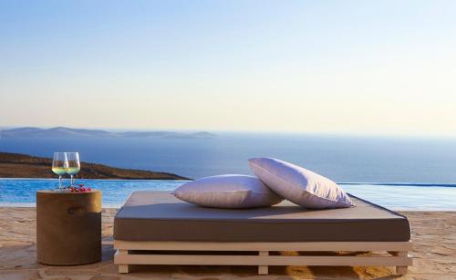  Faros Armenistis Villa Sleeps 8 Pool Air Con WiFi in Fanari