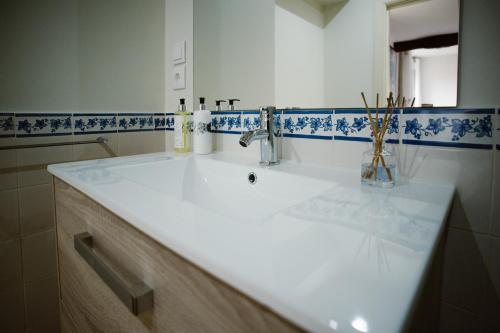 Casa Mindela Farmhouse - image 4