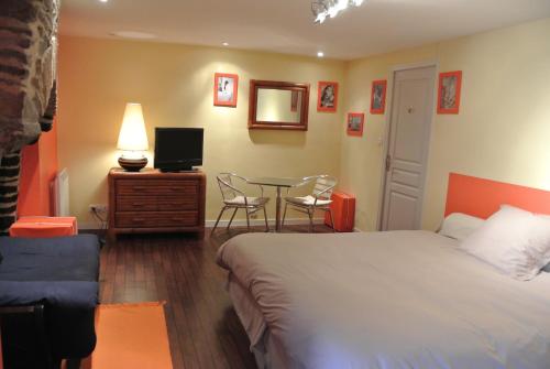 1 twin bed