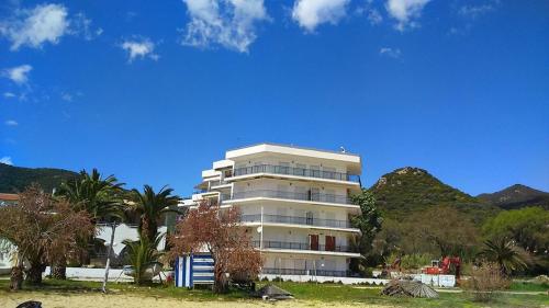  Vacations by the sea in Nea Iraklitsa