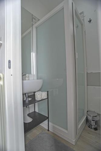 Photo 25 Costantino Home