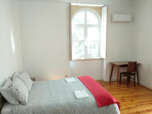 Carolina M Apartment in front of Metro, Porto