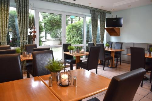 Palazzo Hotel - direkt im Zentrum in มึนเชนกลัดบัค