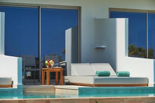 Sunrise Jade - Adults Only - image 4