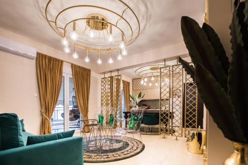 GOLD RESIDENCES - parking , central suites, Drama