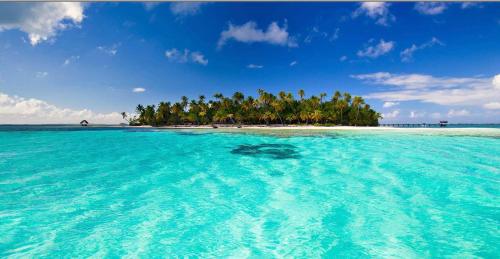 ชายหาด, Ocean Breeze Bungalow in เทไวโต