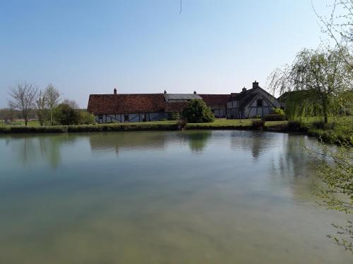 La Belvinière Chambres et table d'hôtes - Chambre d'hôtes - Tour-en-Sologne