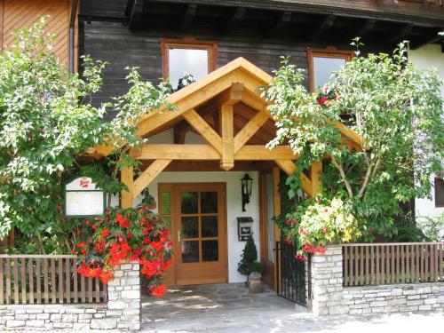 Hotel Häuserl im Wald - image 10