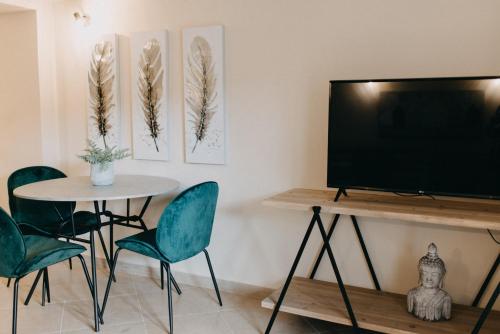 Best House, Central Luxury Apartment, Agiou Nikolaou, Patra