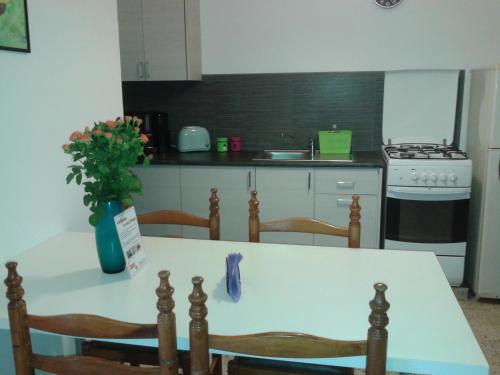 Iekārtas, Elenapa Holiday Apartments in Aijanapa