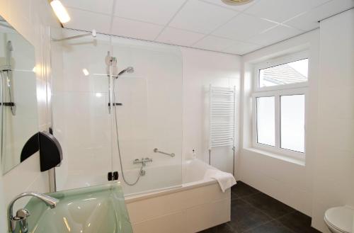 Hotel Asselt - image 6