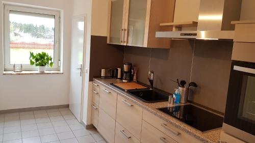 Konyha, Ferienwohnung am Nord-Ostsee-Kanal in Breiholz