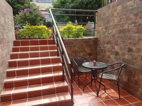 ApartaStudio Calasanz- Cerca Estación Metro Floresta, Medellín (foto 10)