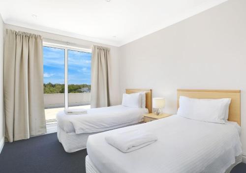 Sydney Airport Suites - image 7