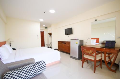 room detail thumbnail 1