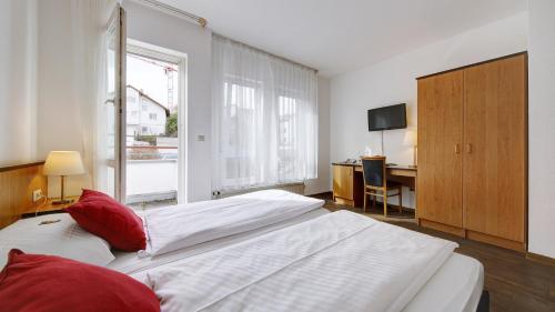 1 queen bed