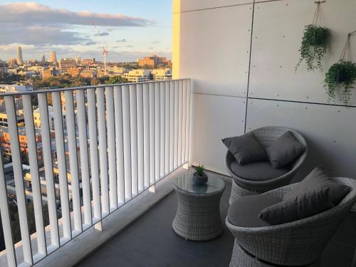 Redfern Apt With Great City View in Waterloo