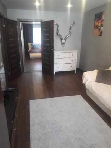 One-Bedroom Apartment in Chelyabinsk
