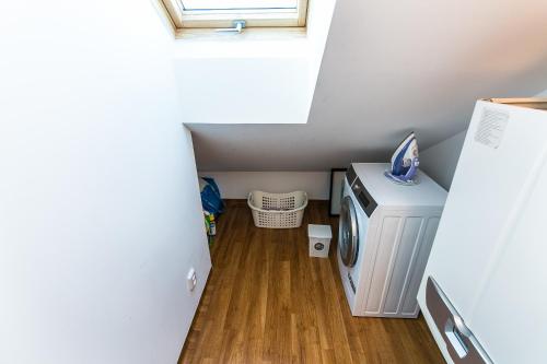 Attic Apartment by Wenceslas Square, Praha (fotografie 6)