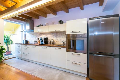 Attic Apartment by Wenceslas Square, Praha (fotografie 3)