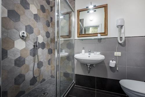 Double Room image 1