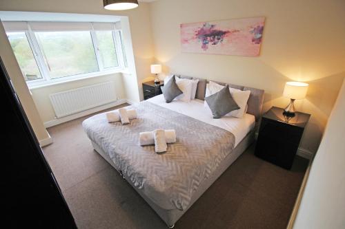 Hotels near Amore & Mac's Bar, Frodsham - BEST HOTEL RATES