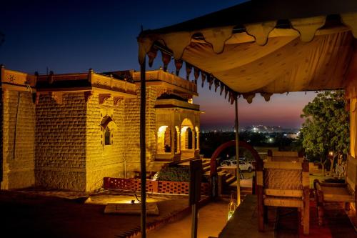 The Gateway Hotel-Rawalkot