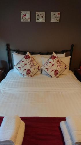Victoria Cloisters Apartments - image 3