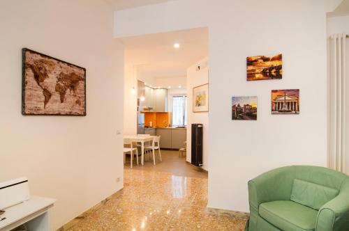 Vatican Museums Roomy Apartment - image 2