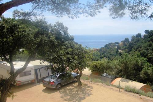 Camping Sènia Cala Canyelles