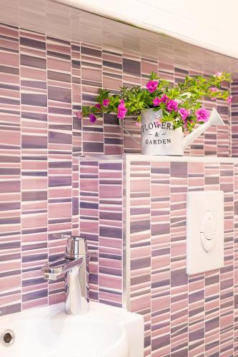 Auretta Apartment - image 6