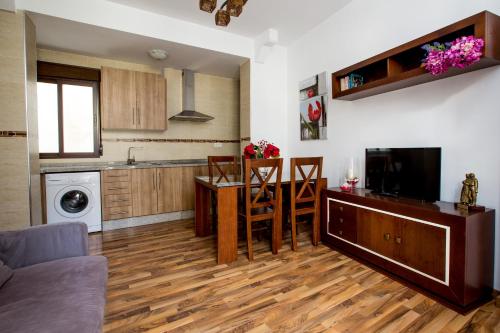 Apartamentos Casa de la Lonja - image 8