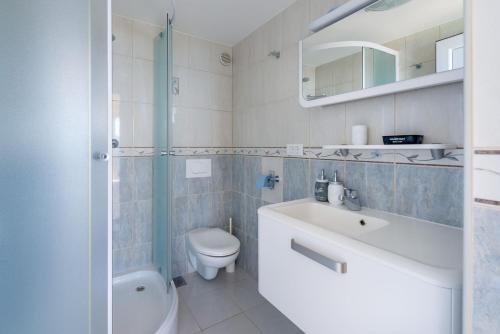 Villa Sapore di Sale with Pool - image 7